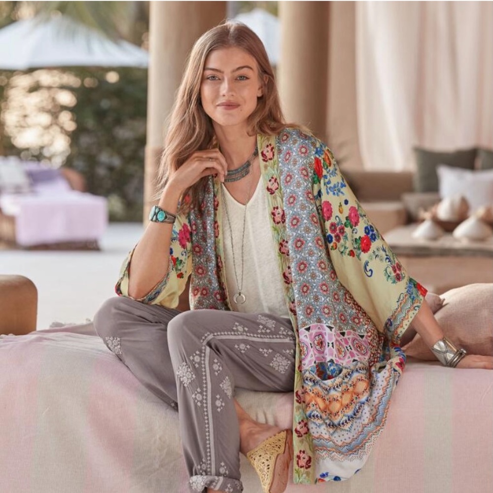 Gorgeous  “Cali” Johnny Was Silk Kimono Size XS from Sundance